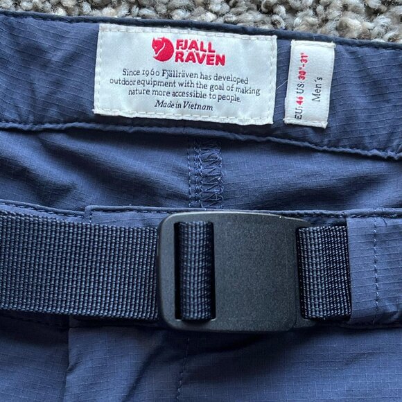 Fjallraven Cargo Shorts Mens Blue 30-31" Waist Regular Fit Outdoor Hiking - Picture 2 of 6